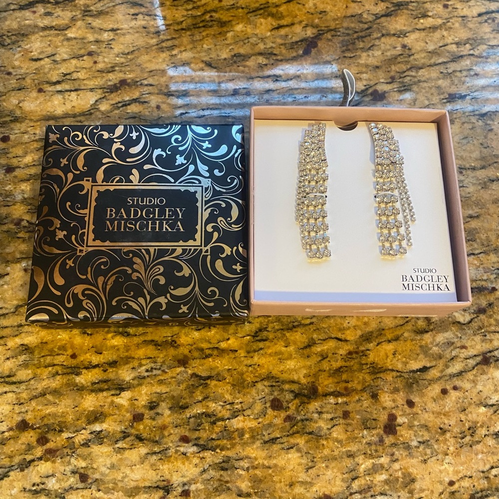NEW Badgley Mischka dangle earrings
